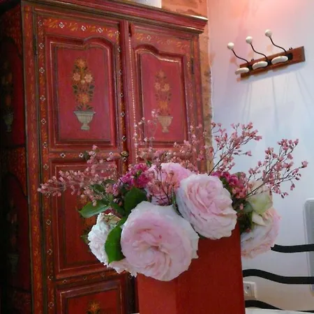 D'hotes Puech Noly 住宿加早餐酒店 3*